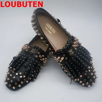 LOUBUTEN/ черни мъжки модел обувки от естествена кожа; лоферы със Златни Нитове; мъжки мокасини без закопчалка на равна подметка; Мокасини с пискюли; обувки за партита